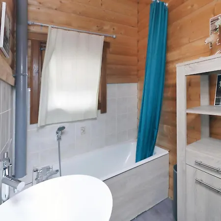 1 Bedroom Gorgeous In *